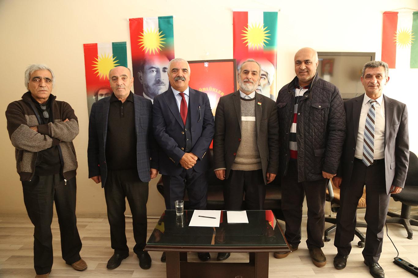 HAK-PAR Genel Başkanı Epözdemir: Kürtler İslam'ı en saf haliyle savunuyor HAK-PAR Genel Başkanı Epözdemir: Kürtler İslam'ı en saf haliyle savunuyor